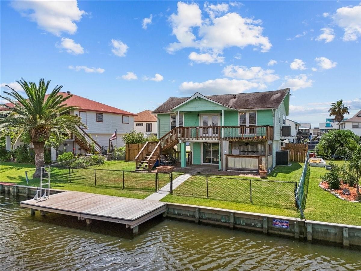 868 Bonita Street, Bayou Vista, TX 77563