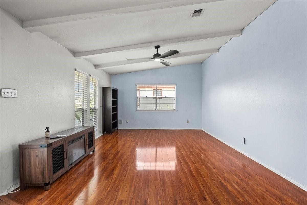 868 Bonita Street, Bayou Vista, TX 77563
