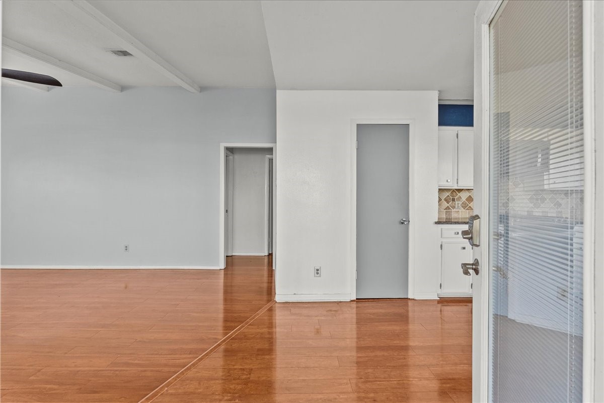 868 Bonita Street, Bayou Vista, TX 77563