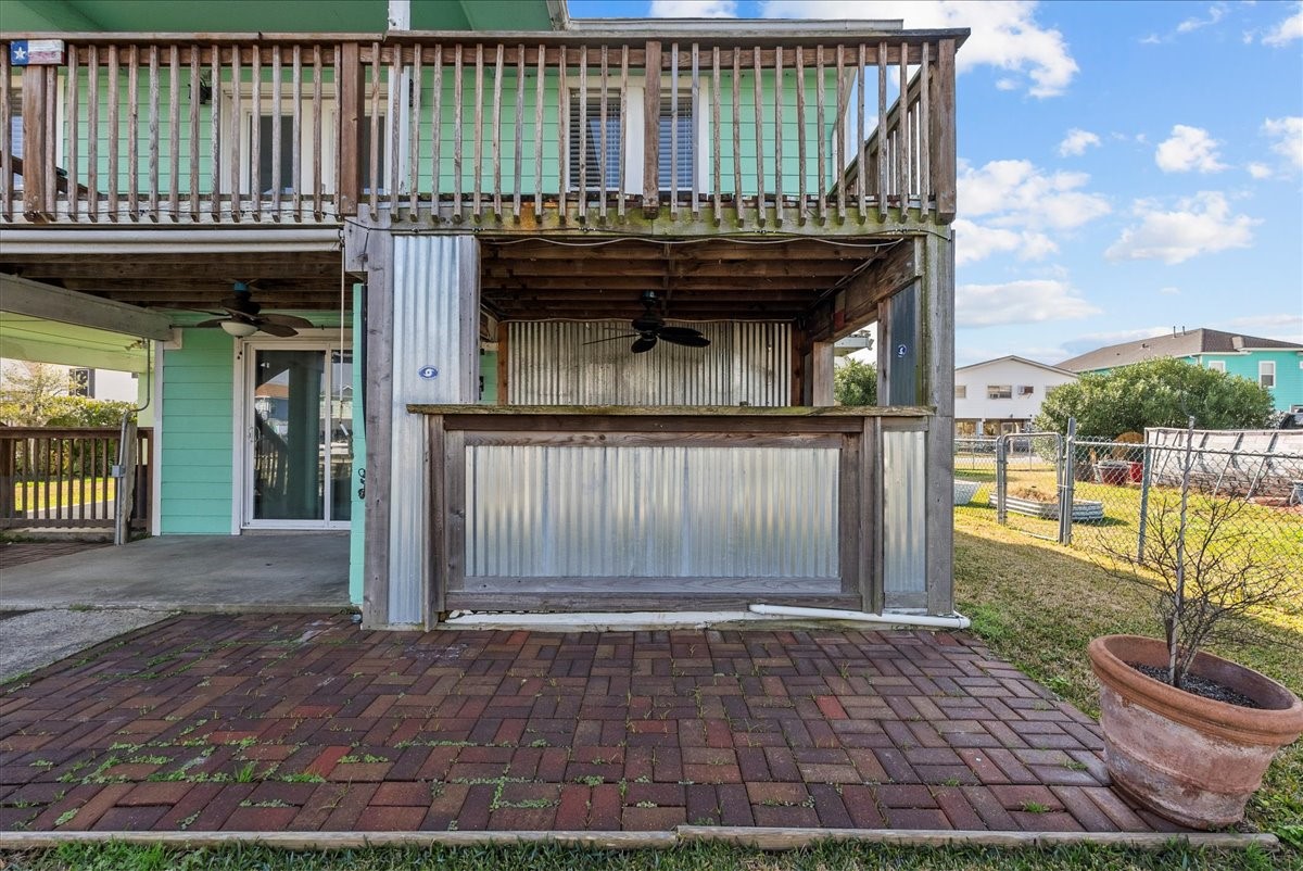 868 Bonita Street, Bayou Vista, TX 77563