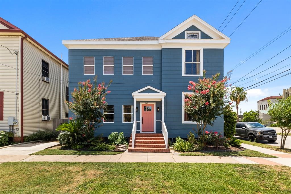 Welcome to 801 24th Street!