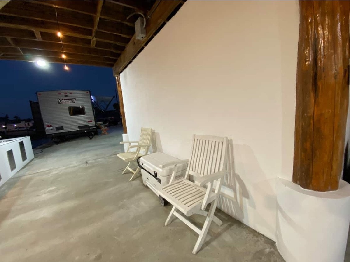 3391 Hwy 6 Drive, Hitchcock, TX 77563