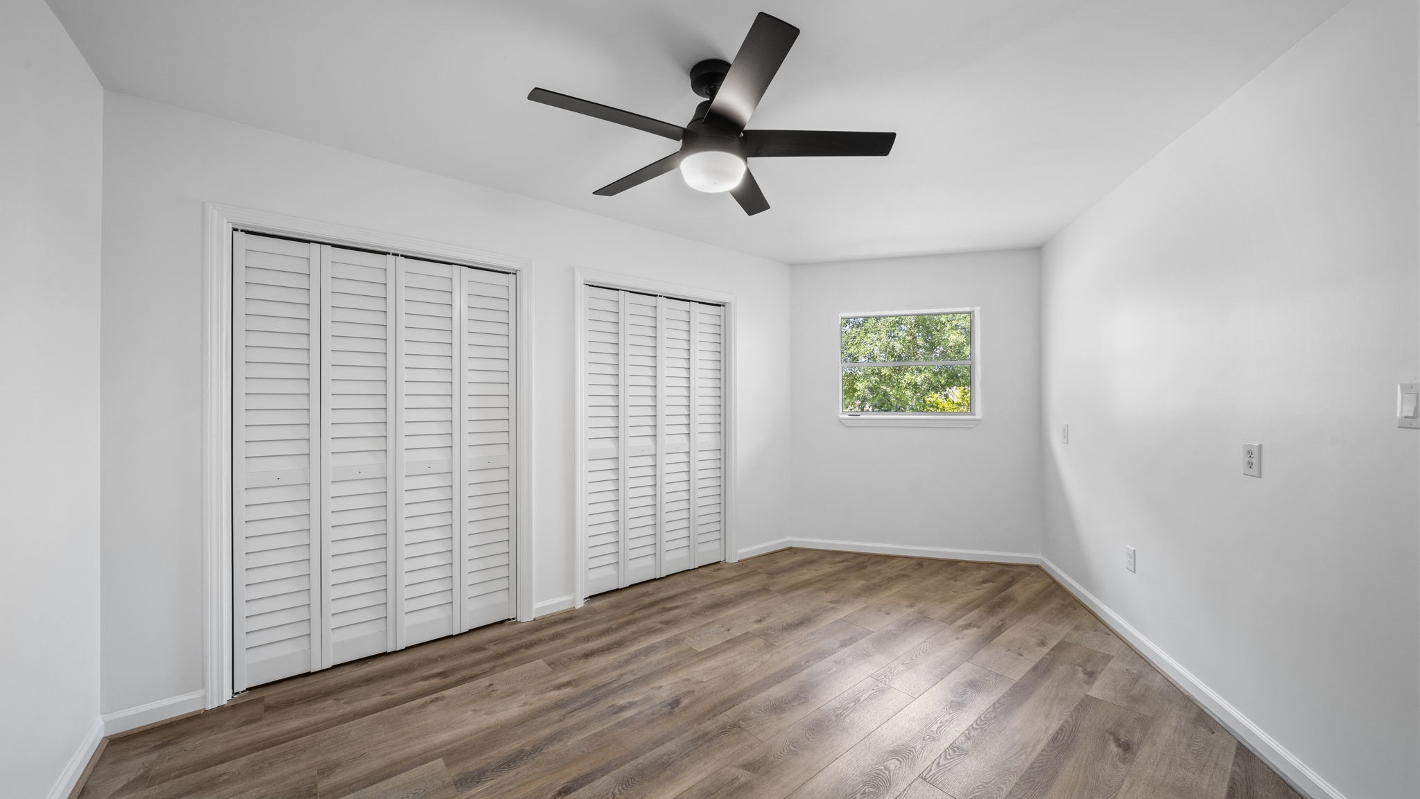 Bedroom 4 with  large closet