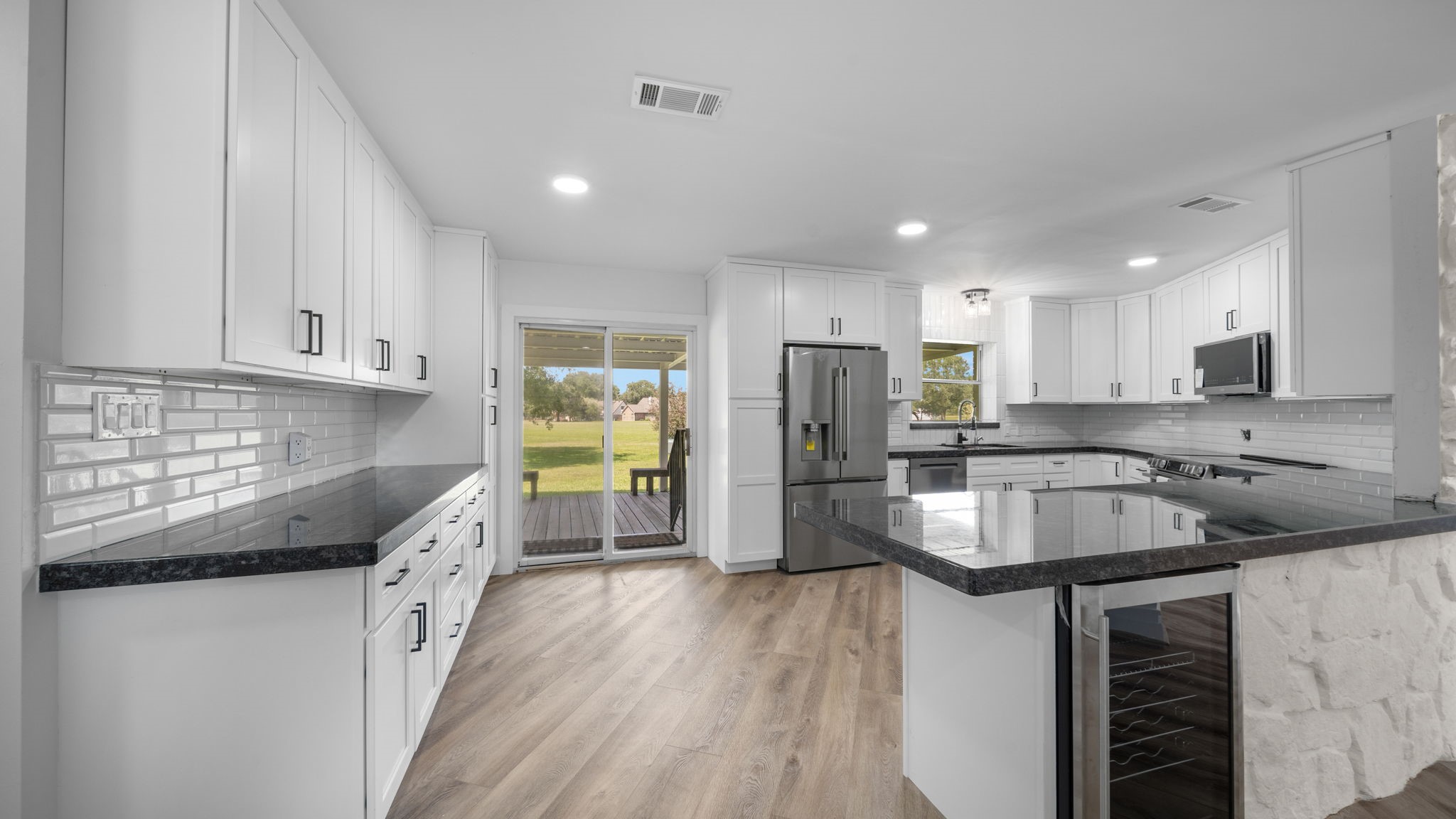 Kitchen, mini fridge