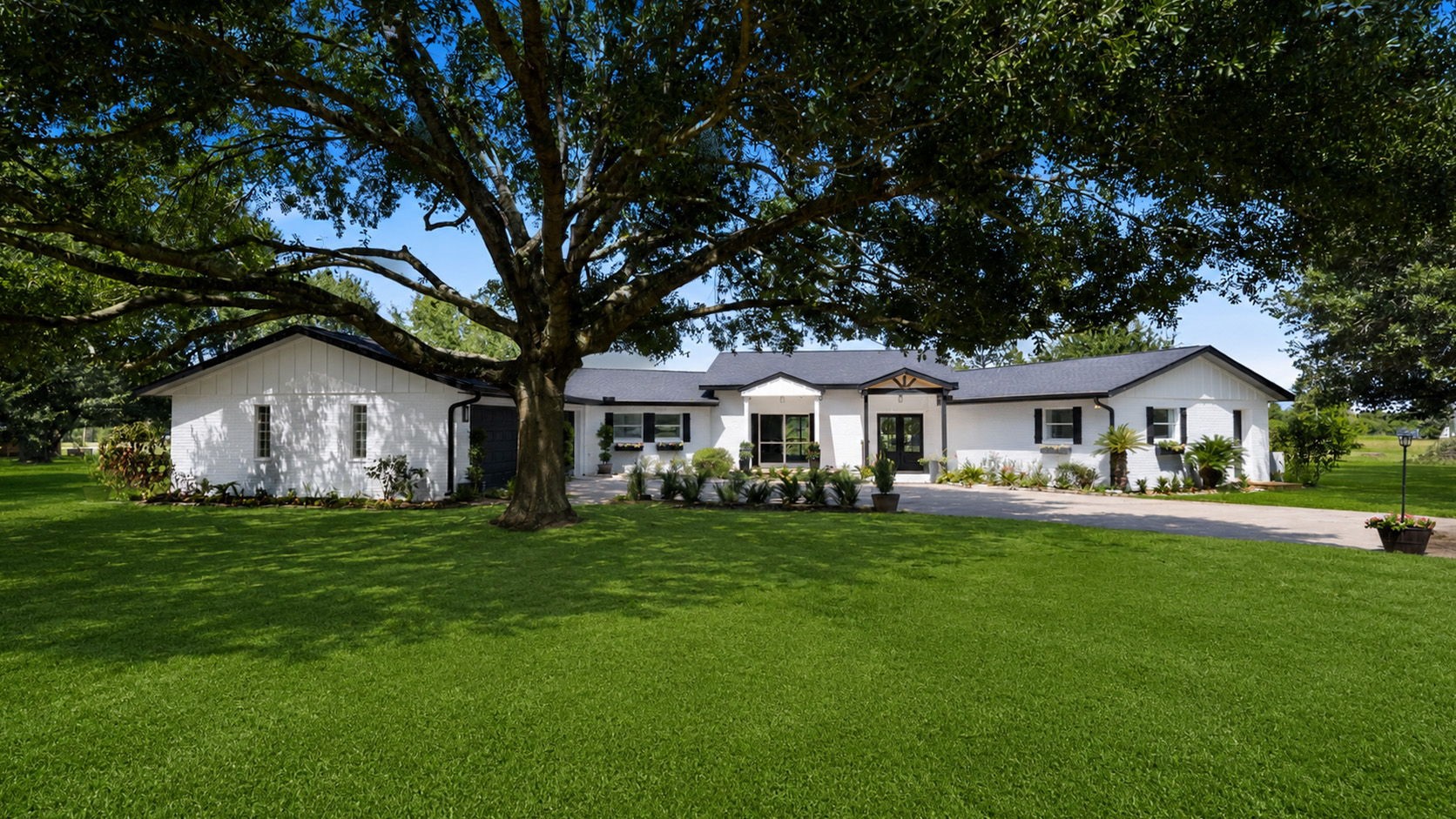 Long driveway, no reason to park on the street, if more land is desired, please inquire