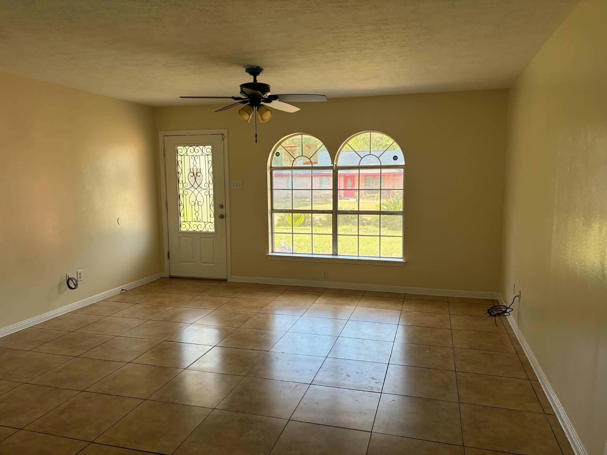 134 N Forest Drive, Willis, TX 77378