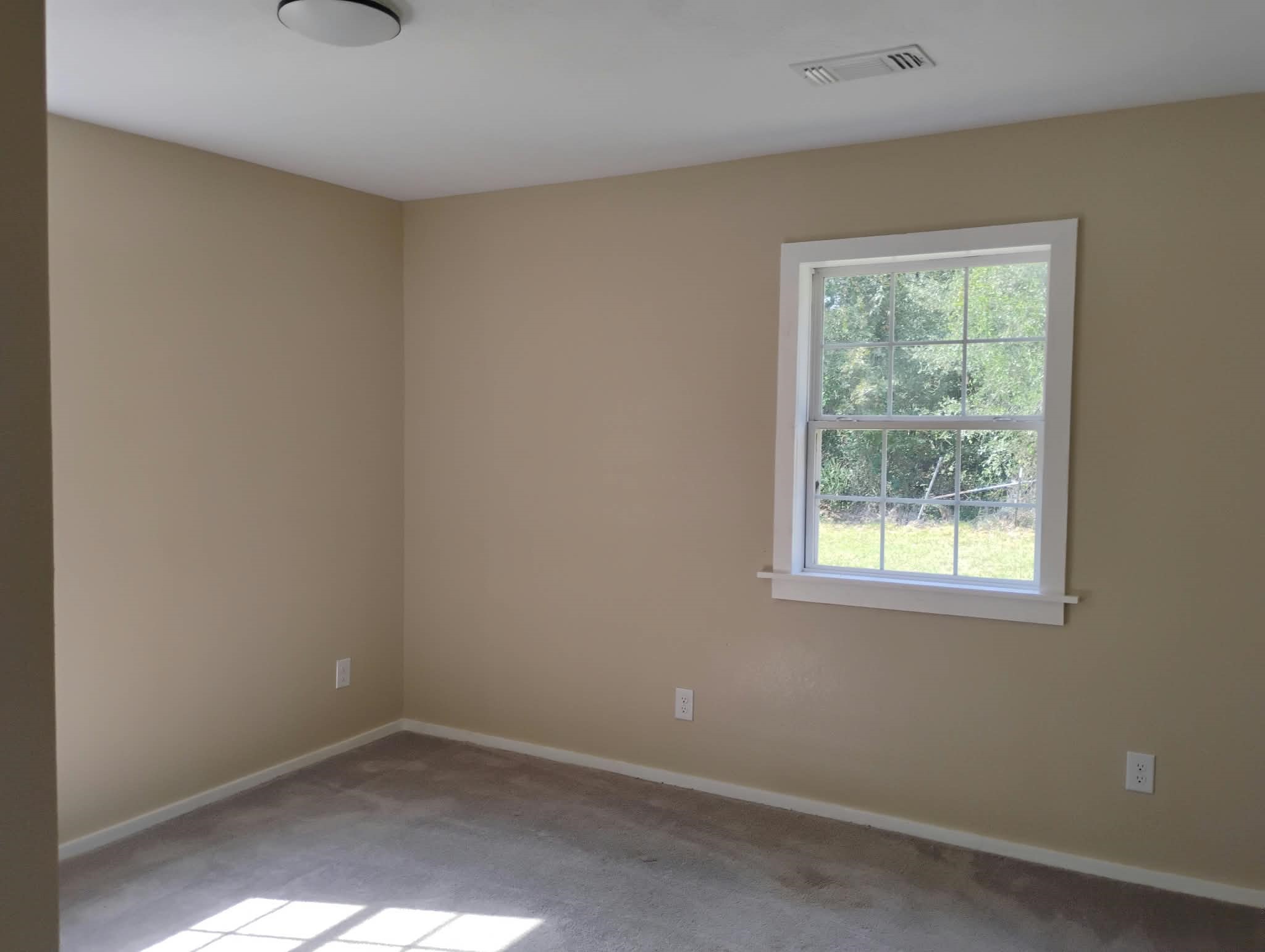 134 N Forest Drive, Willis, TX 77378