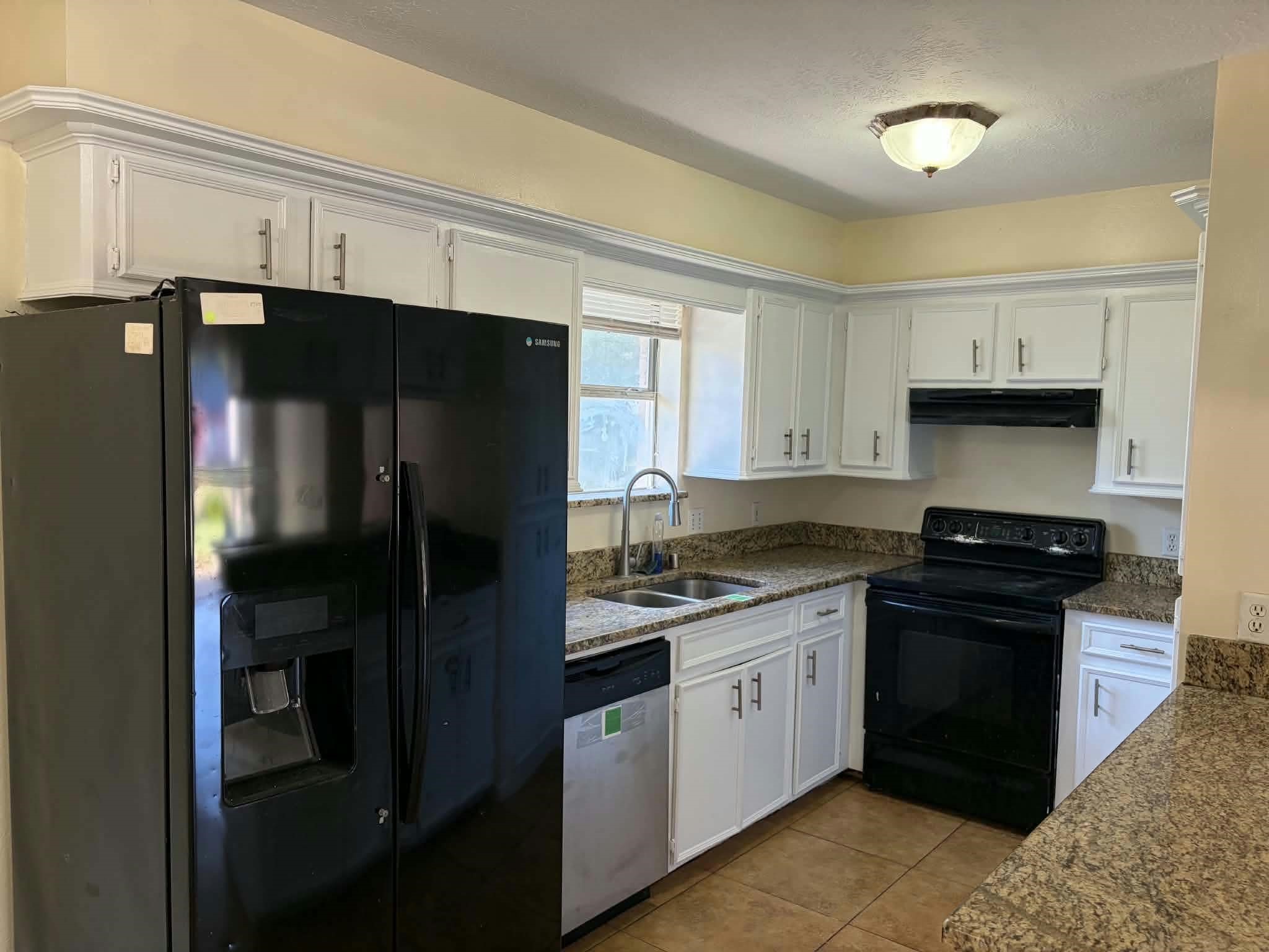 134 N Forest Drive, Willis, TX 77378