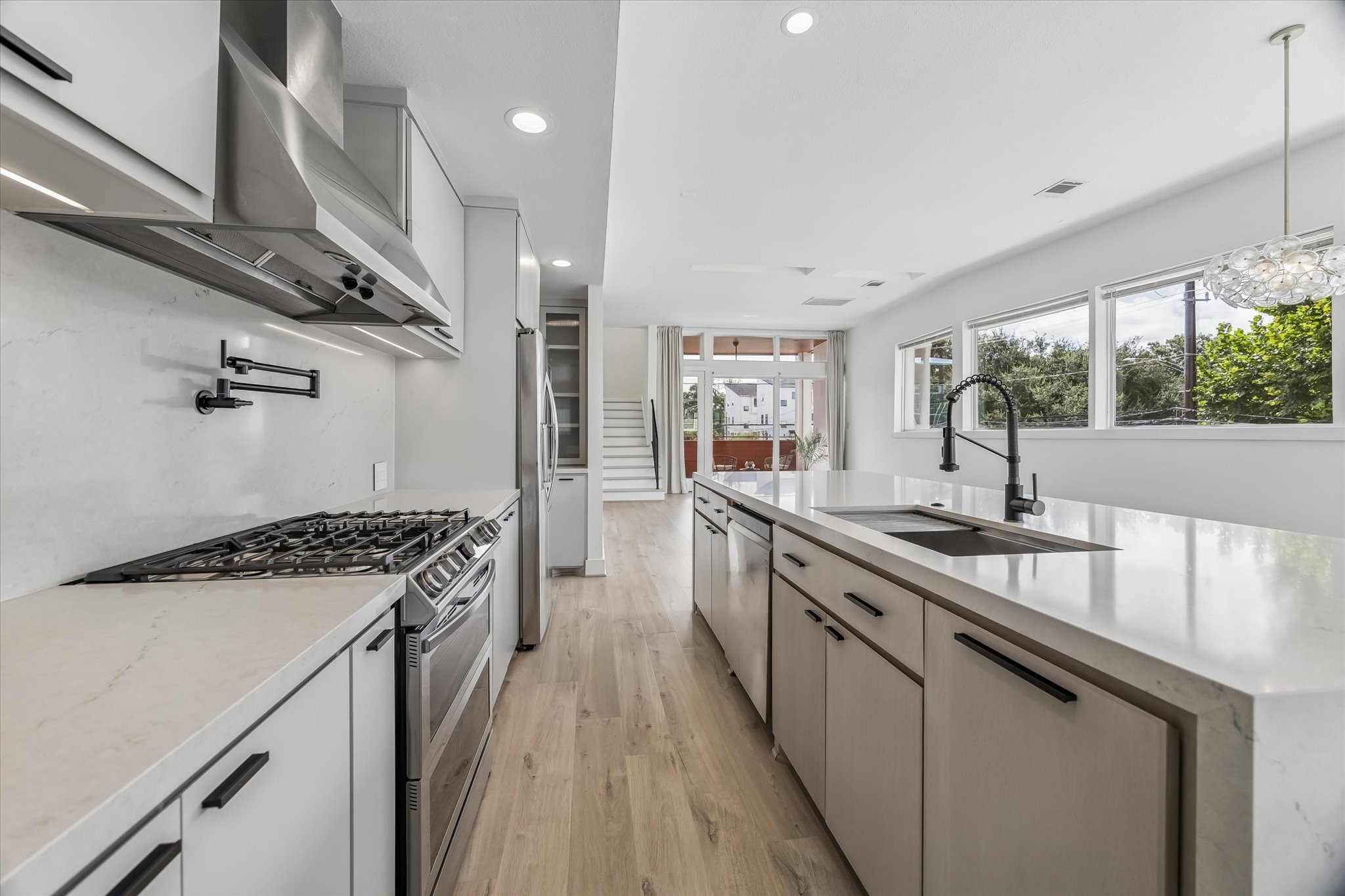 1703 Beall Street, Houston, TX 77008