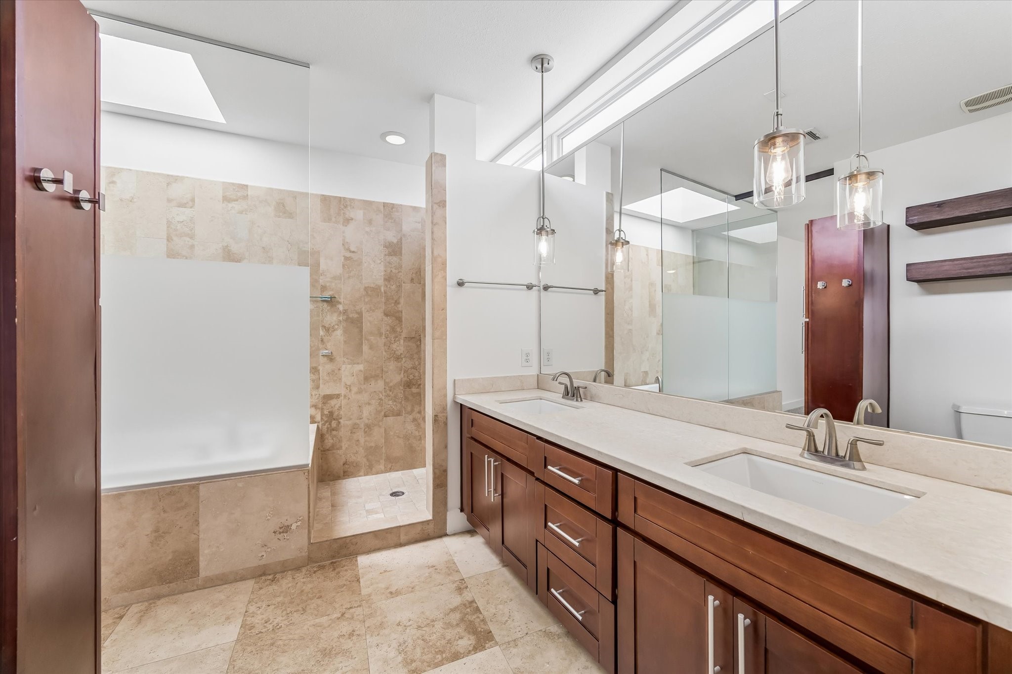 1703 Beall Street, Houston, TX 77008