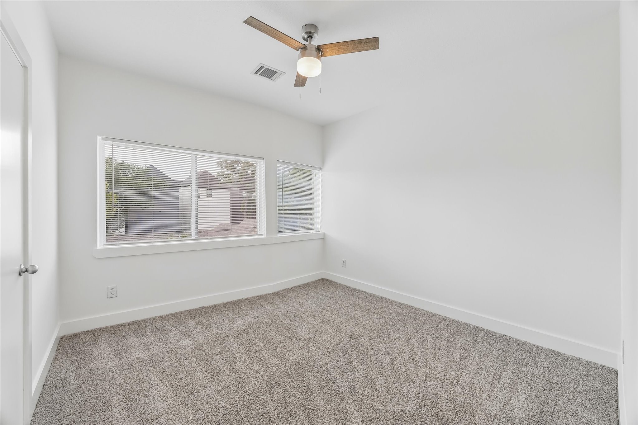 1703 Beall Street, Houston, TX 77008