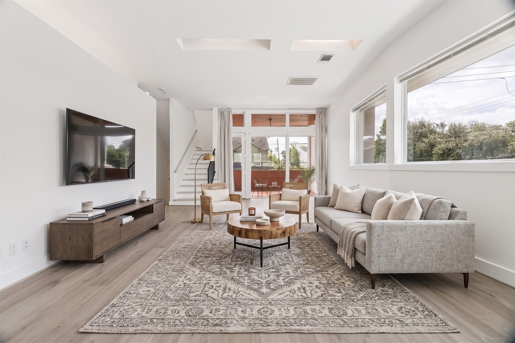Virtually furnished