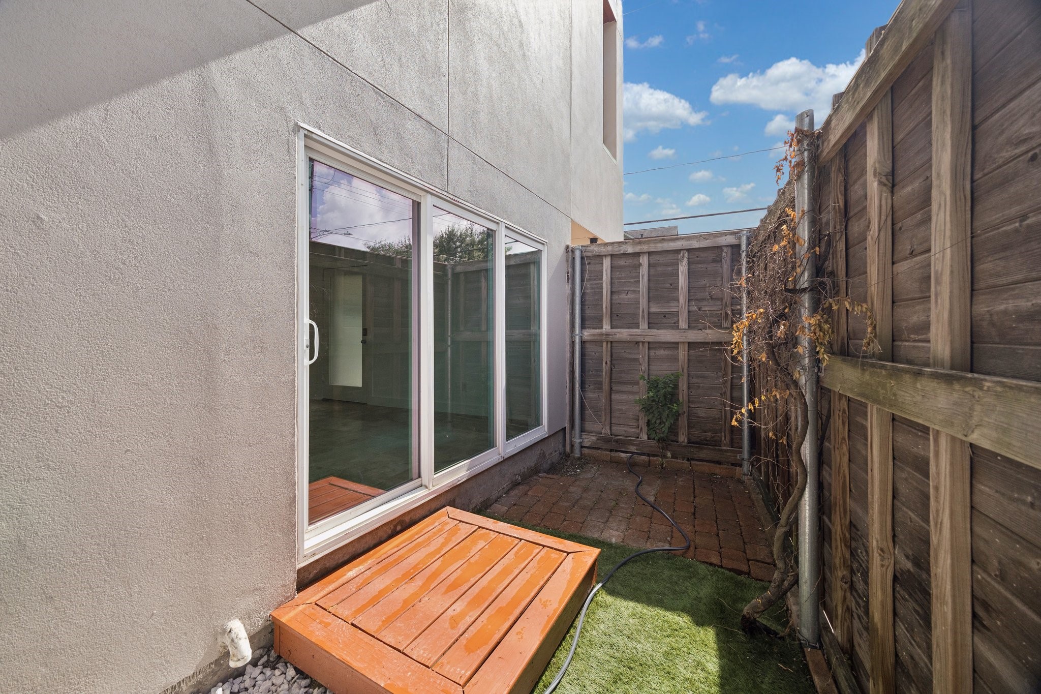 1703 Beall Street, Houston, TX 77008