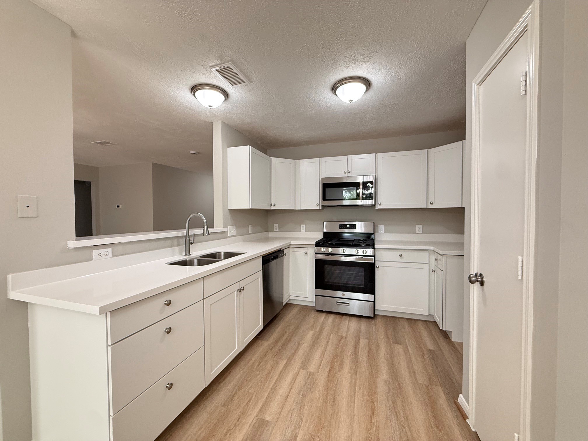 16114 Bunker Ridge Road, Houston, TX 77053 16114 Bunker Ridge Road, Houston, TX 77053