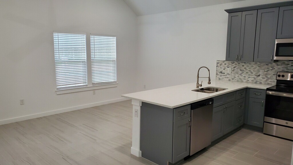 11976 Canal Street, Willis, TX 77318