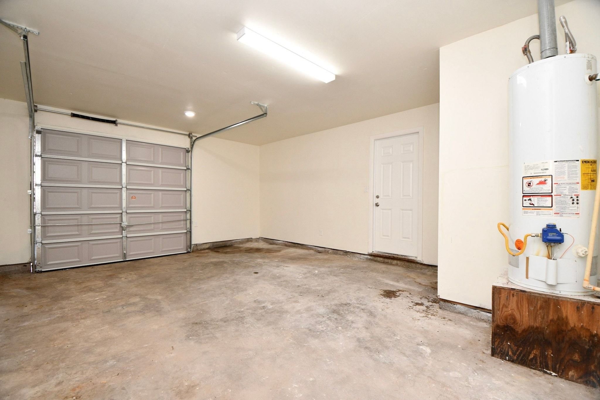 Garage.