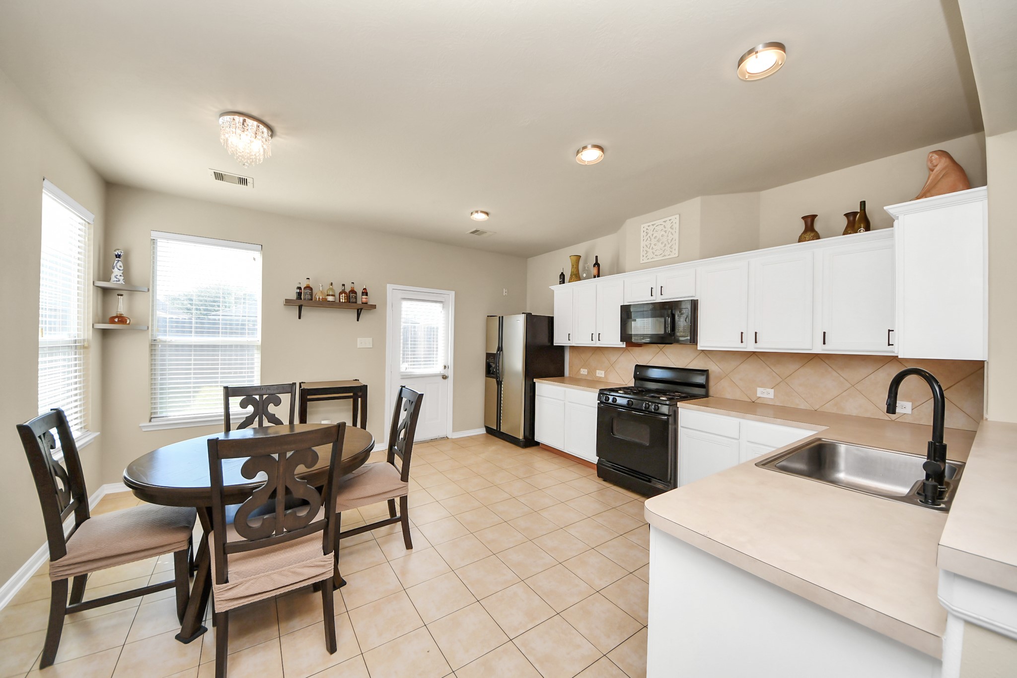 10826 Shannon Mills Lane, Houston, TX 77075