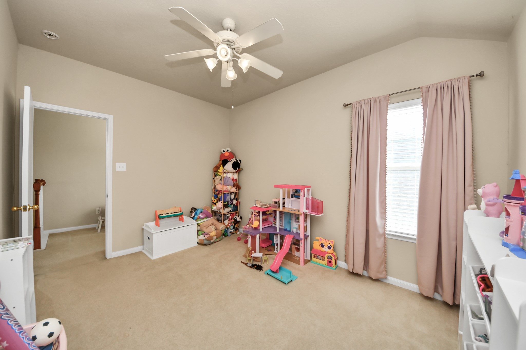 10826 Shannon Mills Lane, Houston, TX 77075