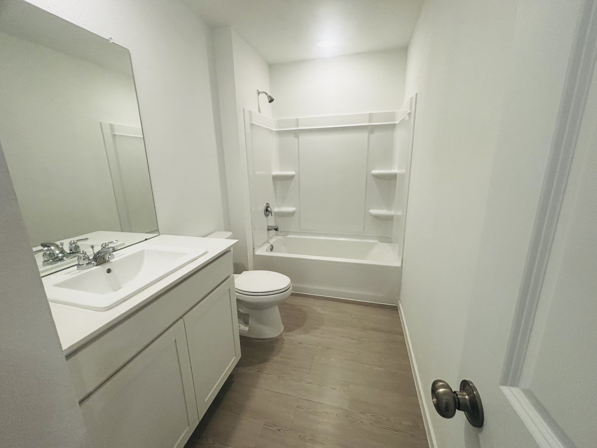 Full Bathroom - upstairs