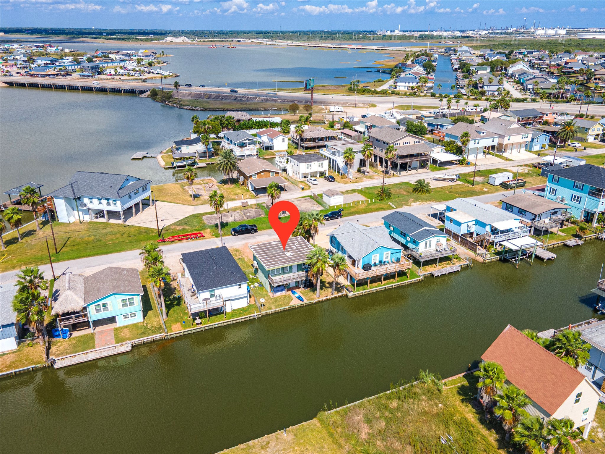 40 Lakeside Drive, Hitchcock, TX 77563 40 Lakeside Drive, Hitchcock, TX 77563