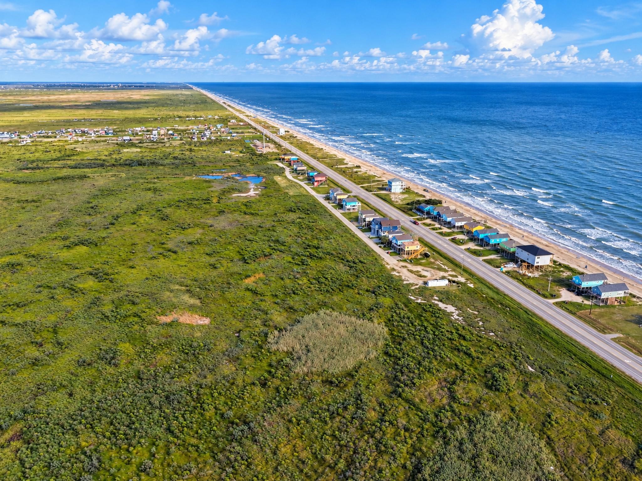 2433 Highway 87, Gilchrist, TX 77617