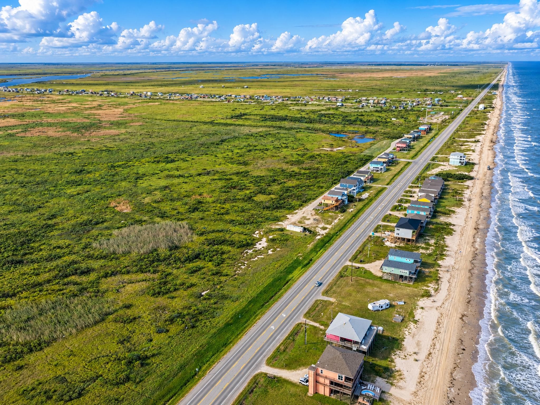 2433 Highway 87, Gilchrist, TX 77617