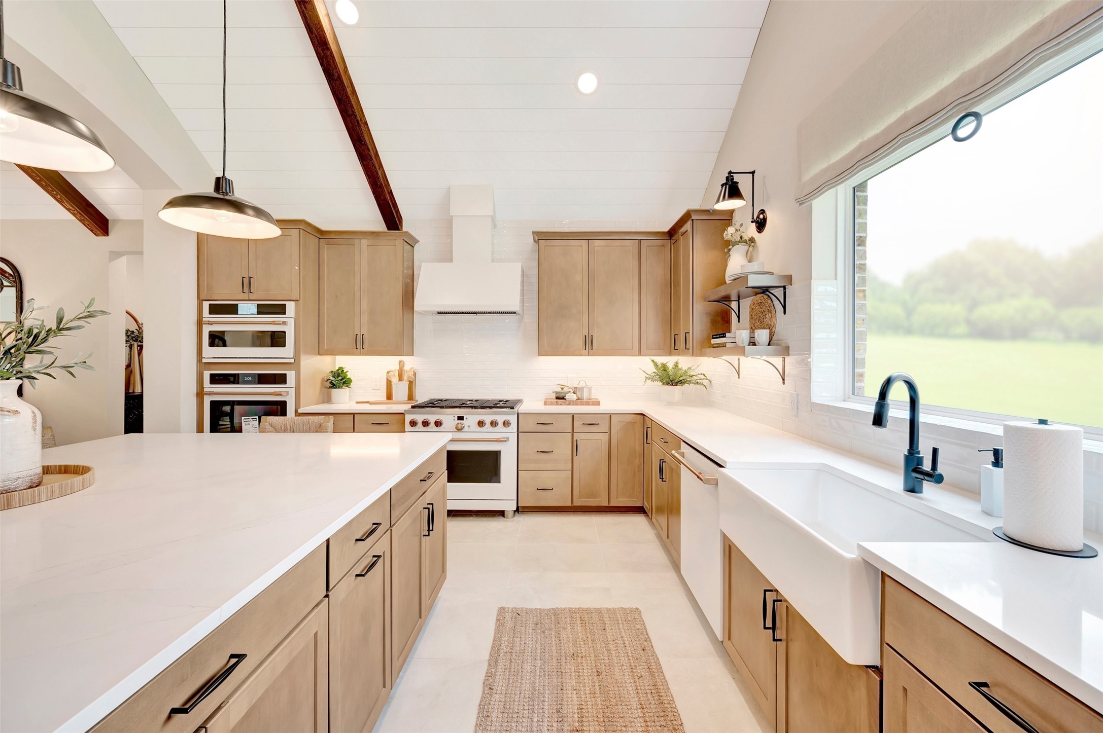 Stylish kitchen (*Photo not of actual home and used for illustration purposes only.) Stylish kitchen (*Photo not of actual home and used for illustration purposes only.)
