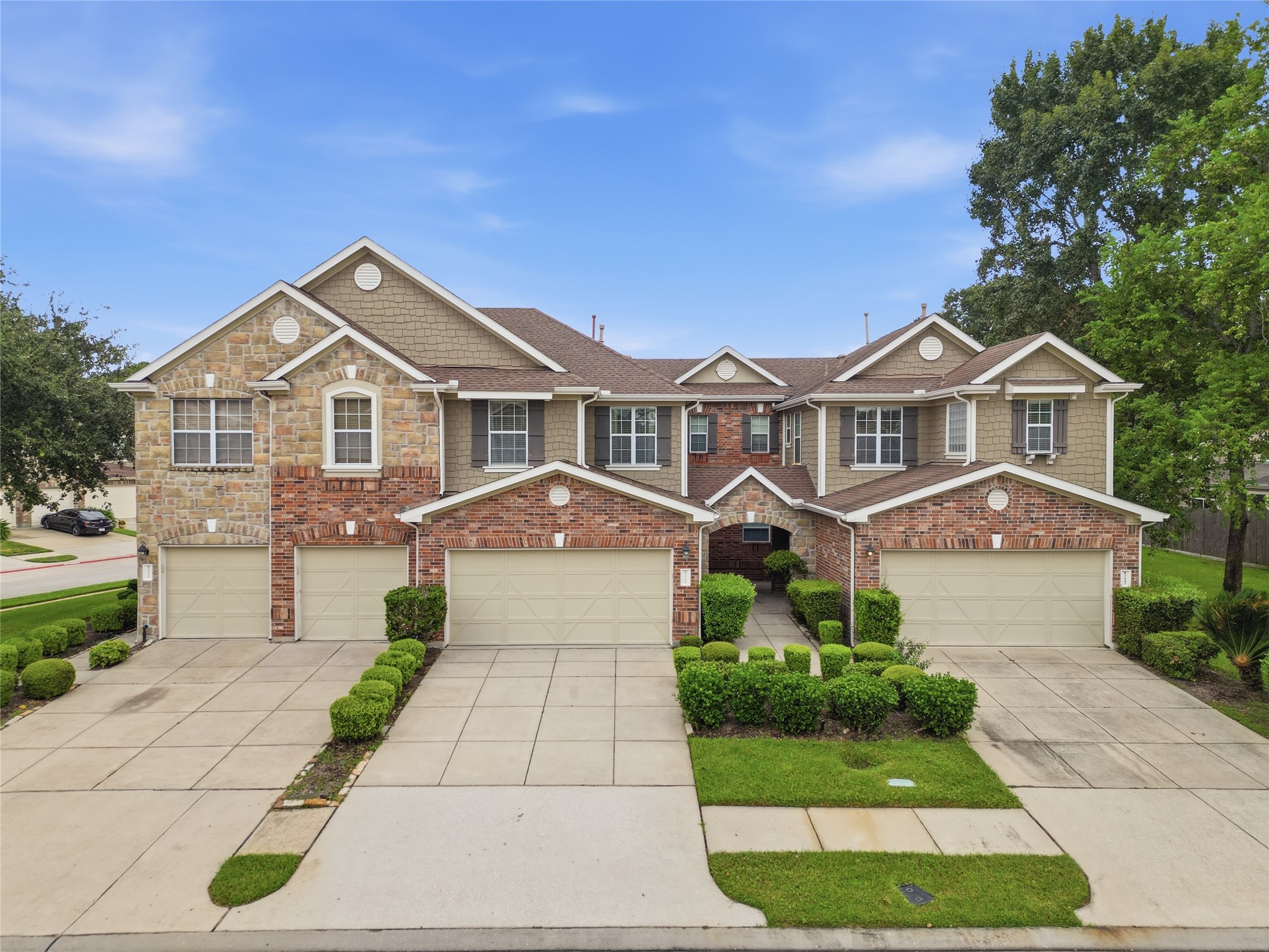 townhome in the middle