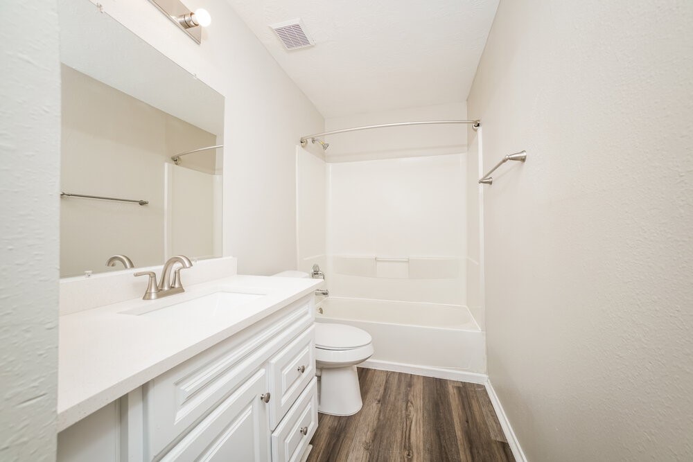 9431 Crystal Cove Circle, Houston, TX 77070