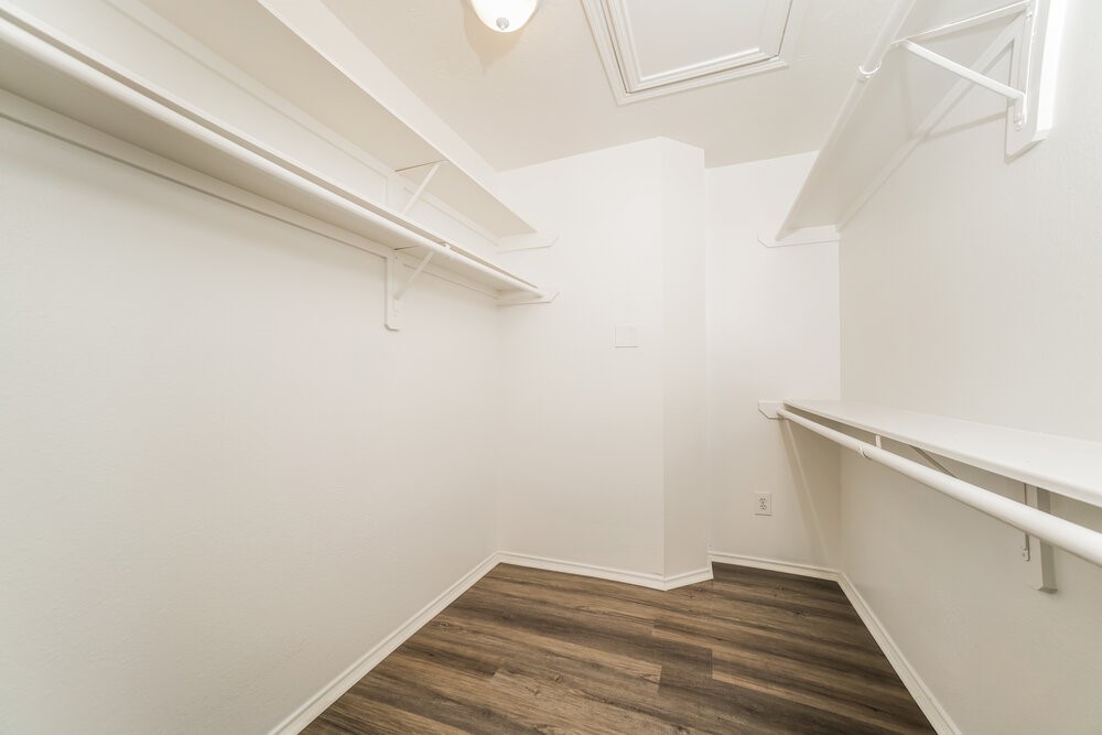 9431 Crystal Cove Circle, Houston, TX 77070