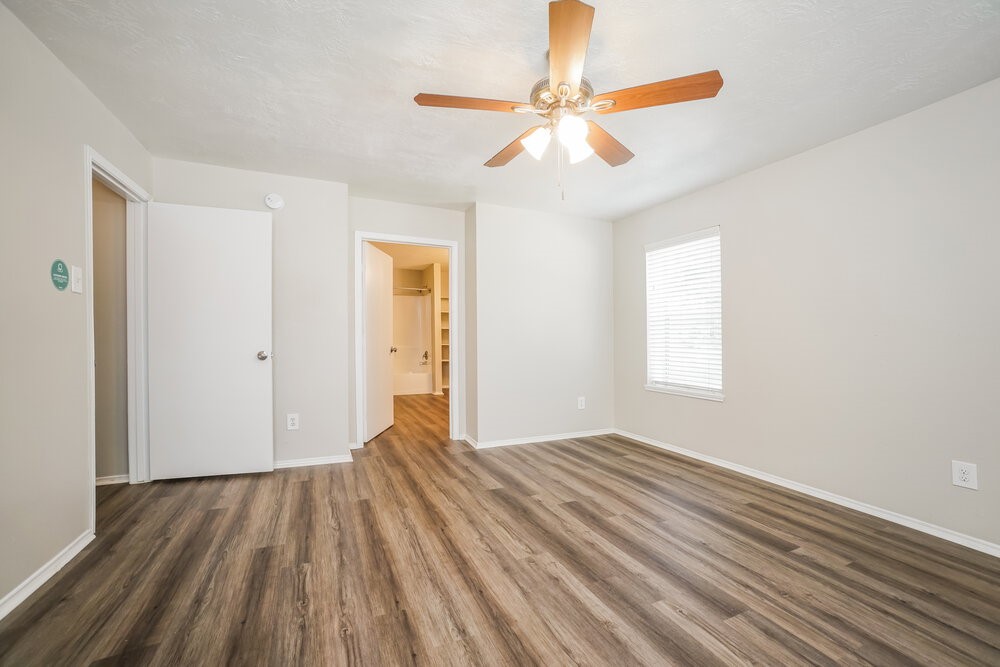 9431 Crystal Cove Circle, Houston, TX 77070
