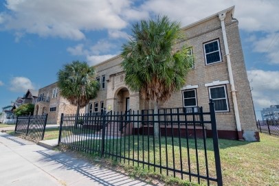 725 Broadway Avenue, #12, Galveston, TX 77550