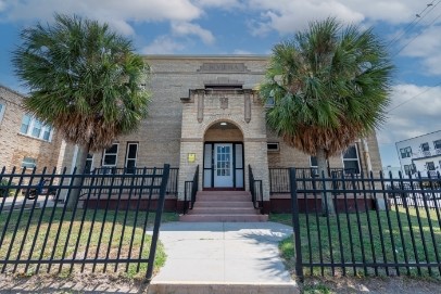 725 Broadway Avenue, #12, Galveston, TX 77550