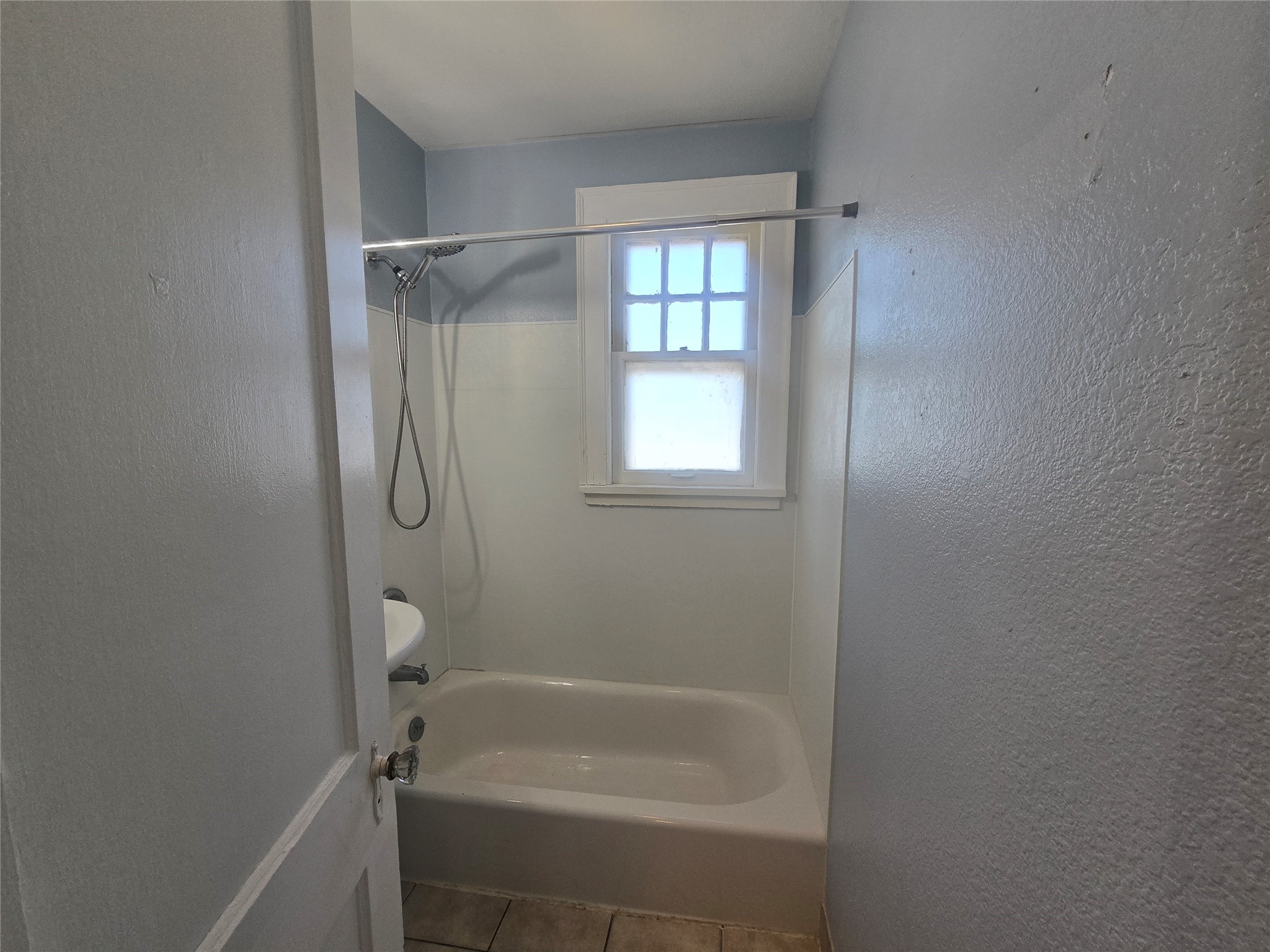 725 Broadway Avenue, #12, Galveston, TX 77550
