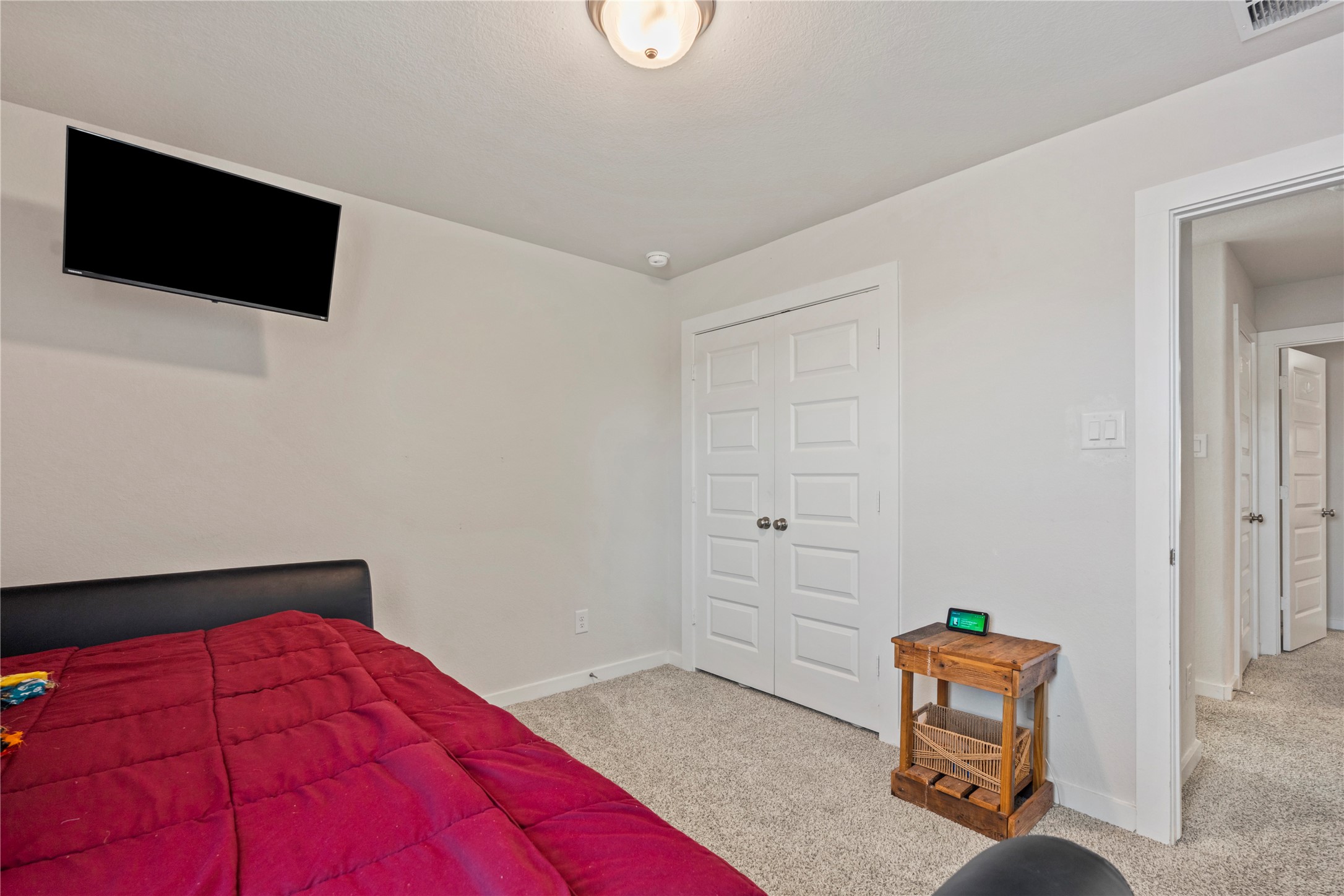 Fifth bedroom upstairs.