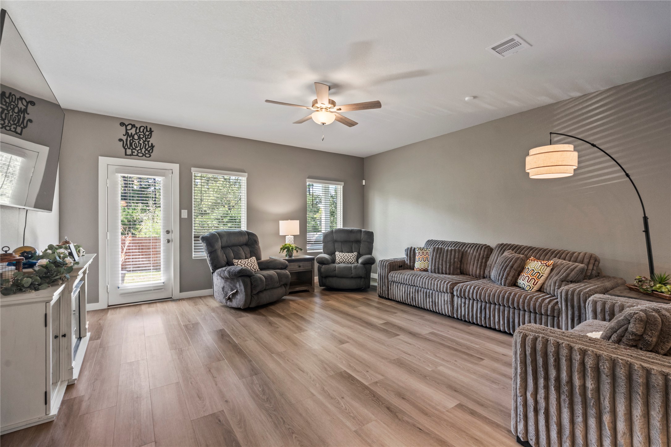 Room for all of your furniture and lots of natural light. Room for all of your furniture and lots of natural light.
