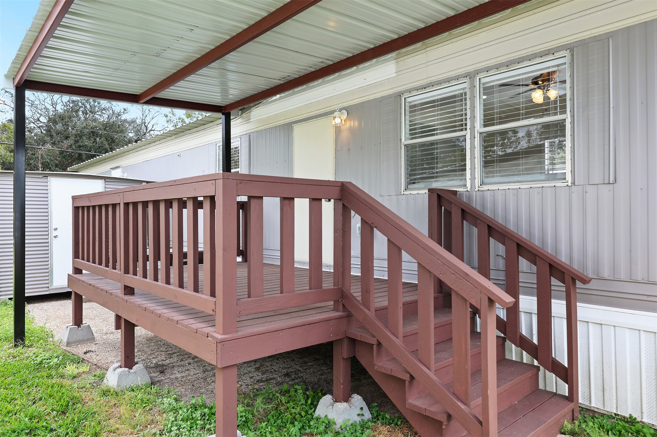 2222 N Austin Avenue, #2, Pearland, TX 77581 2222 N Austin Avenue, #2, Pearland, TX 77581