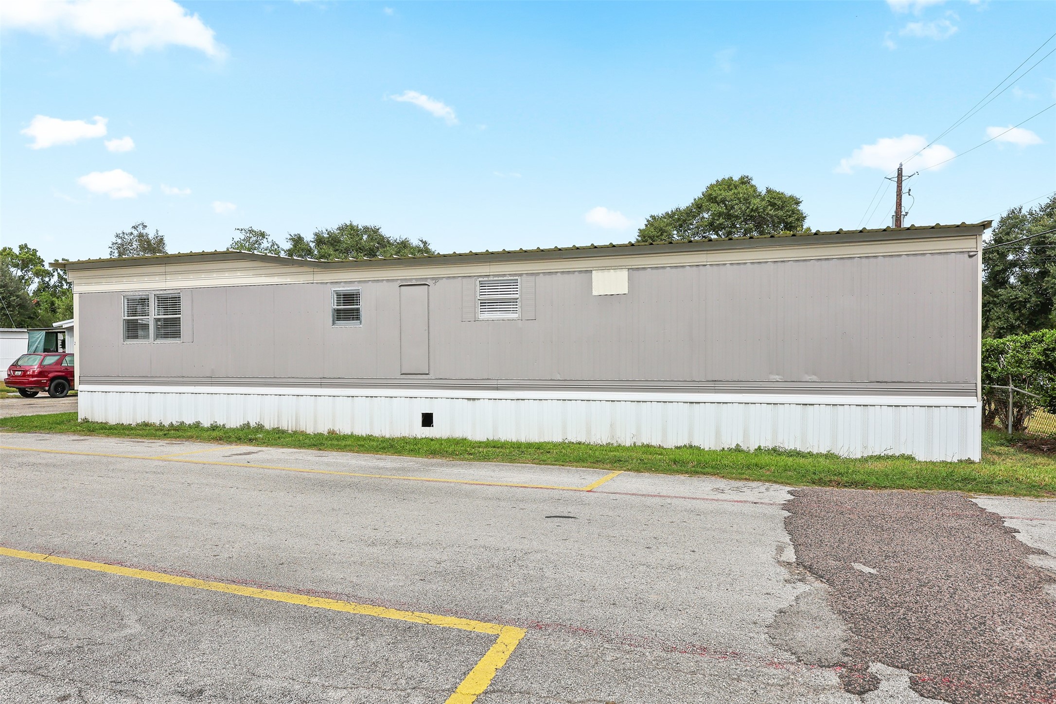 2222 N Austin Avenue, #2, Pearland, TX 77581 2222 N Austin Avenue, #2, Pearland, TX 77581