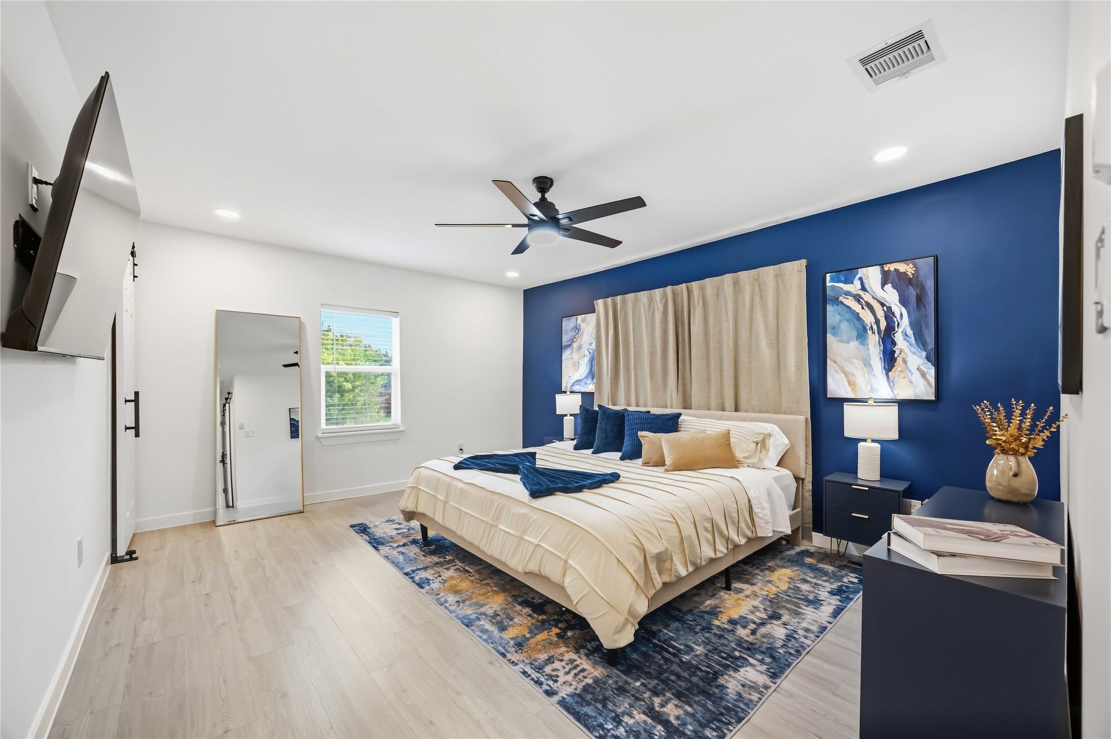 3108 Mcgowen Street, #B, Houston, TX 77004