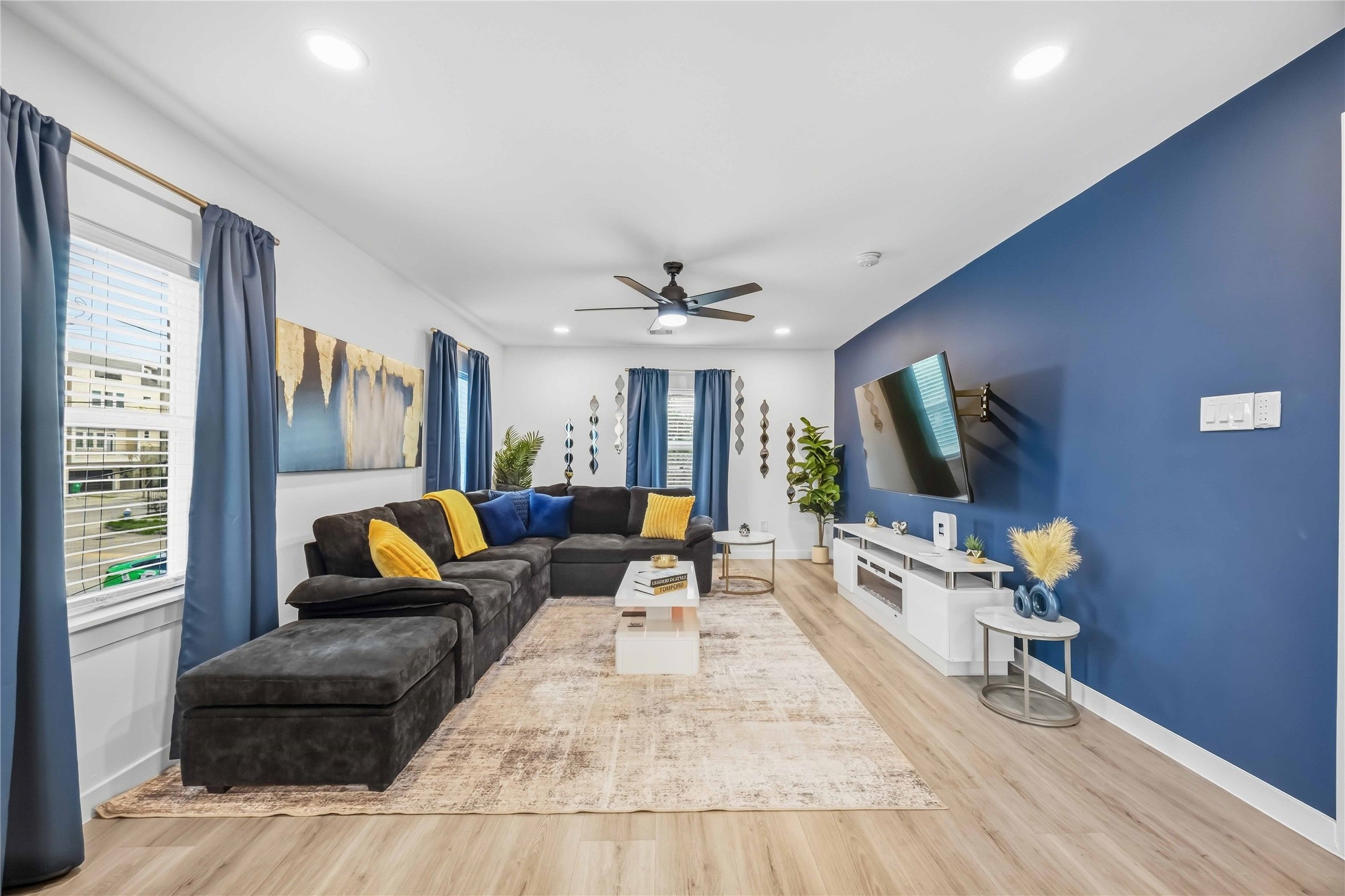 3108 Mcgowen Street, #B, Houston, TX 77004