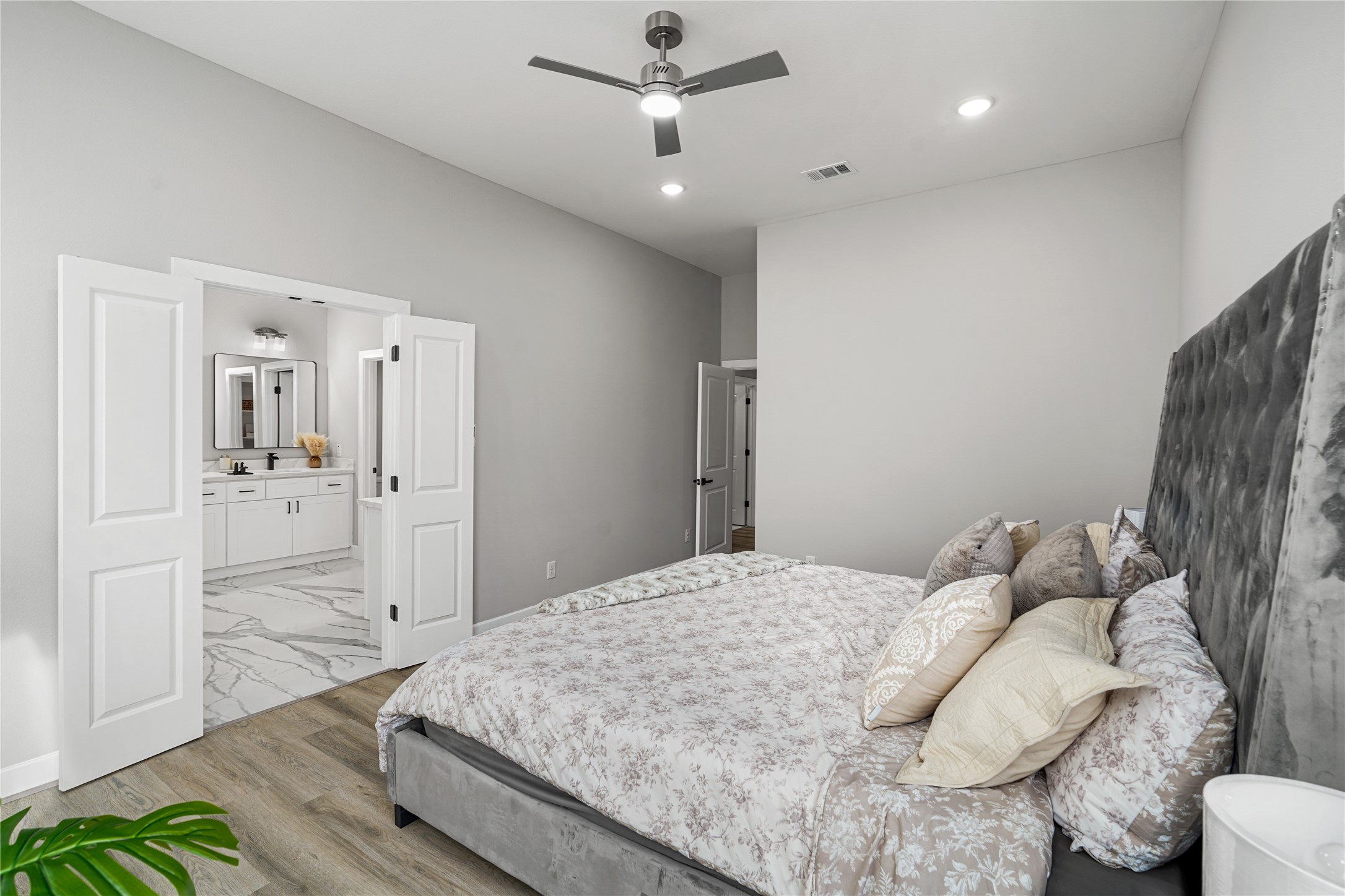 1224 W 18th Street, Houston, TX 77008