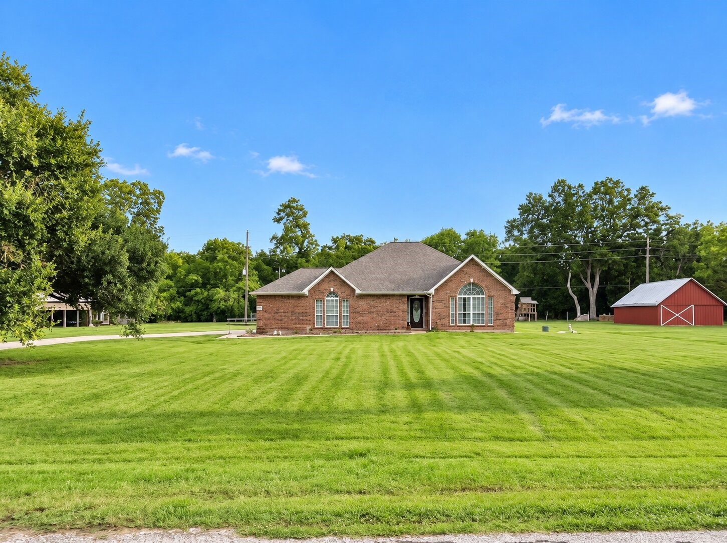 1114 Wagon Road, Simonton, TX 77485