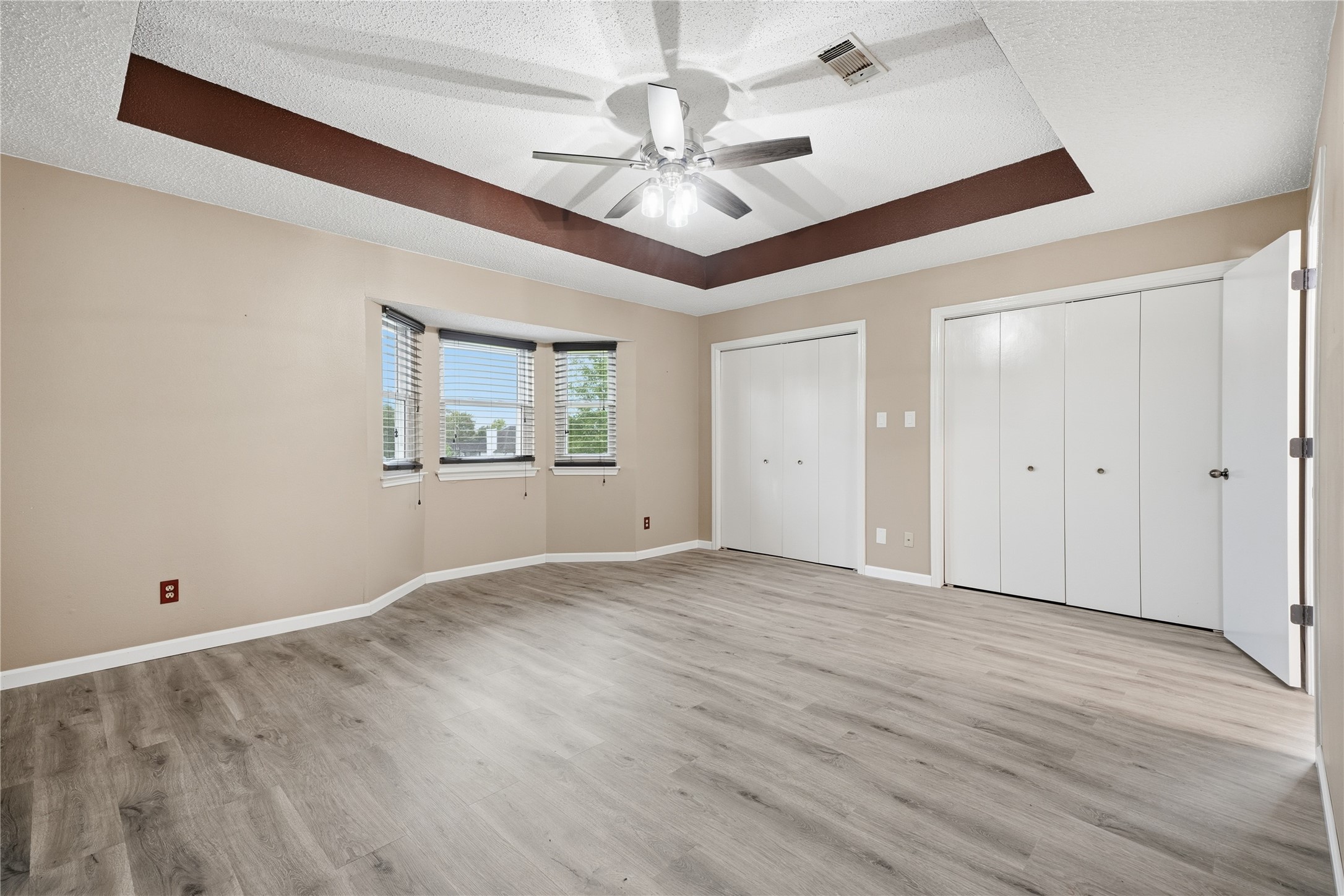 13612 Washington Street, Santa Fe, TX 77510