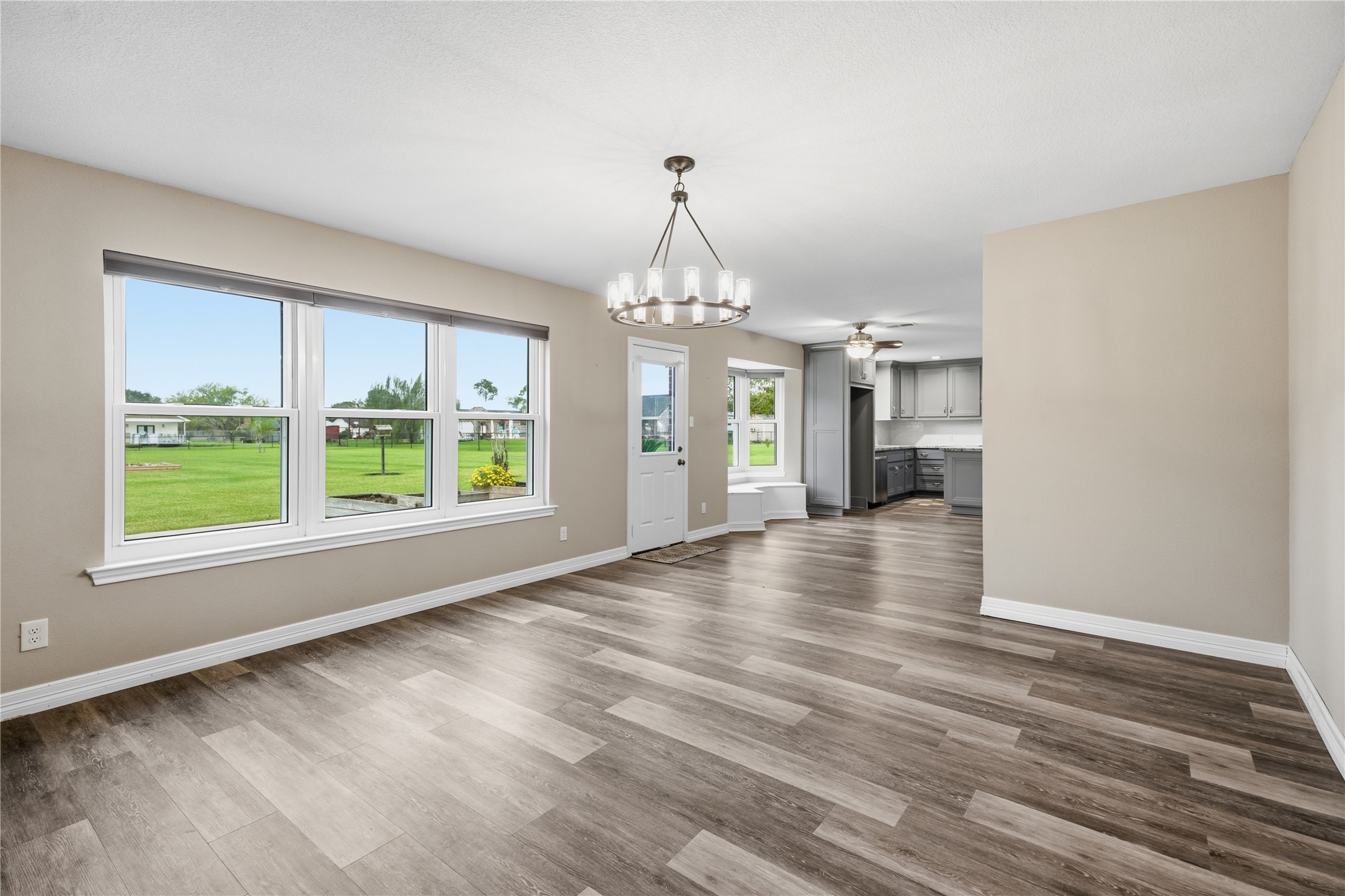 13612 Washington Street, Santa Fe, TX 77510