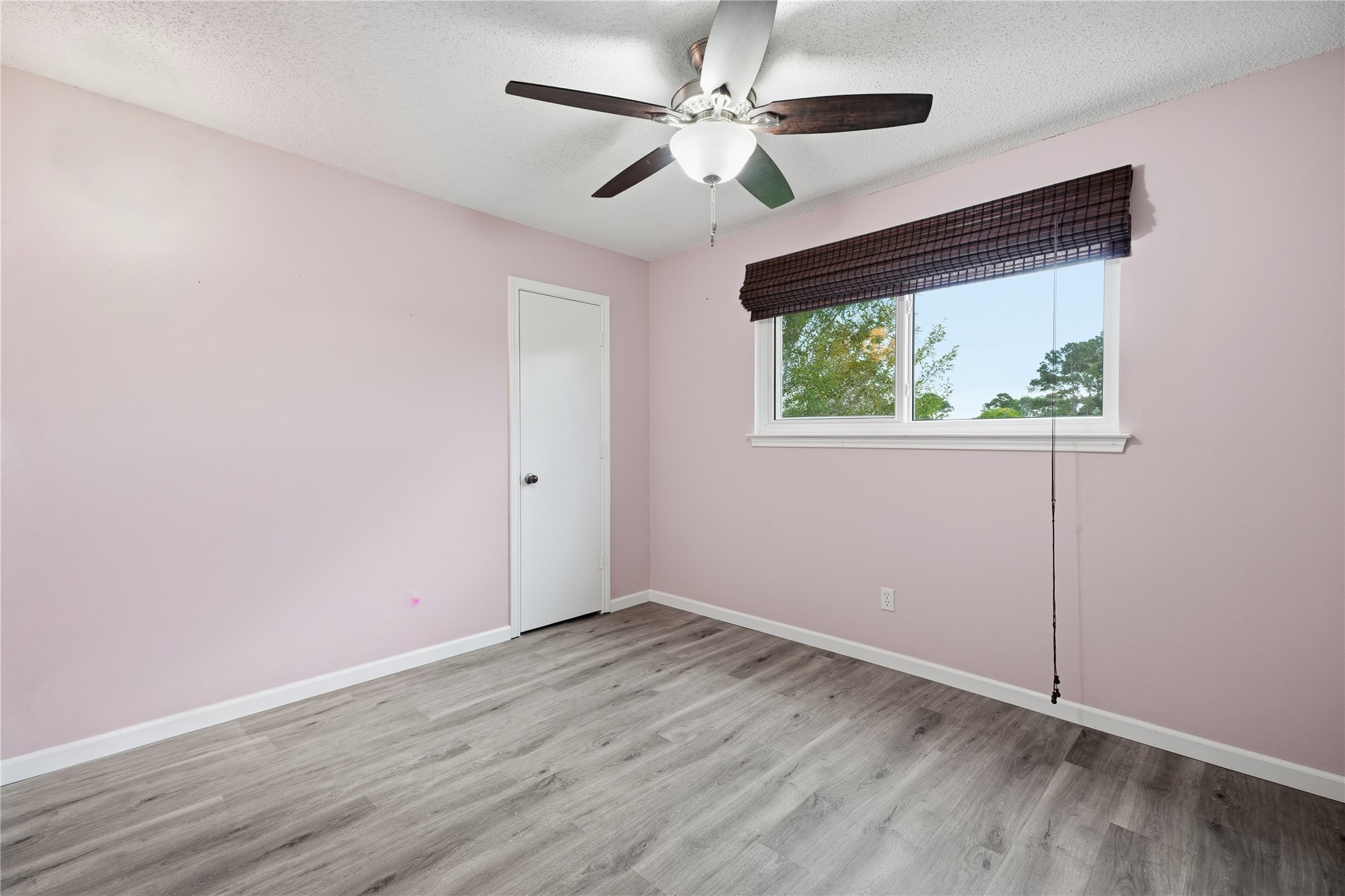 13612 Washington Street, Santa Fe, TX 77510