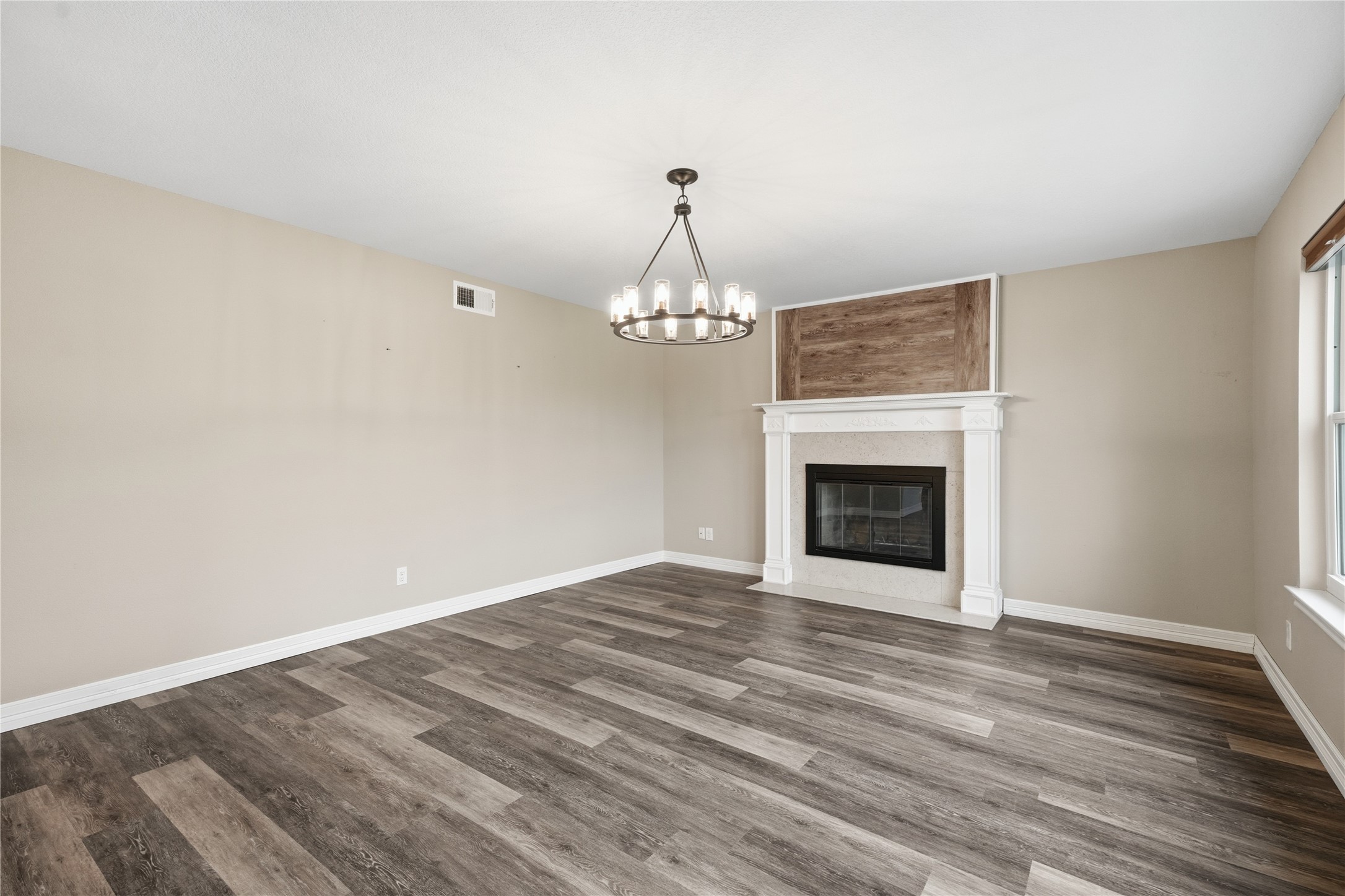 13612 Washington Street, Santa Fe, TX 77510