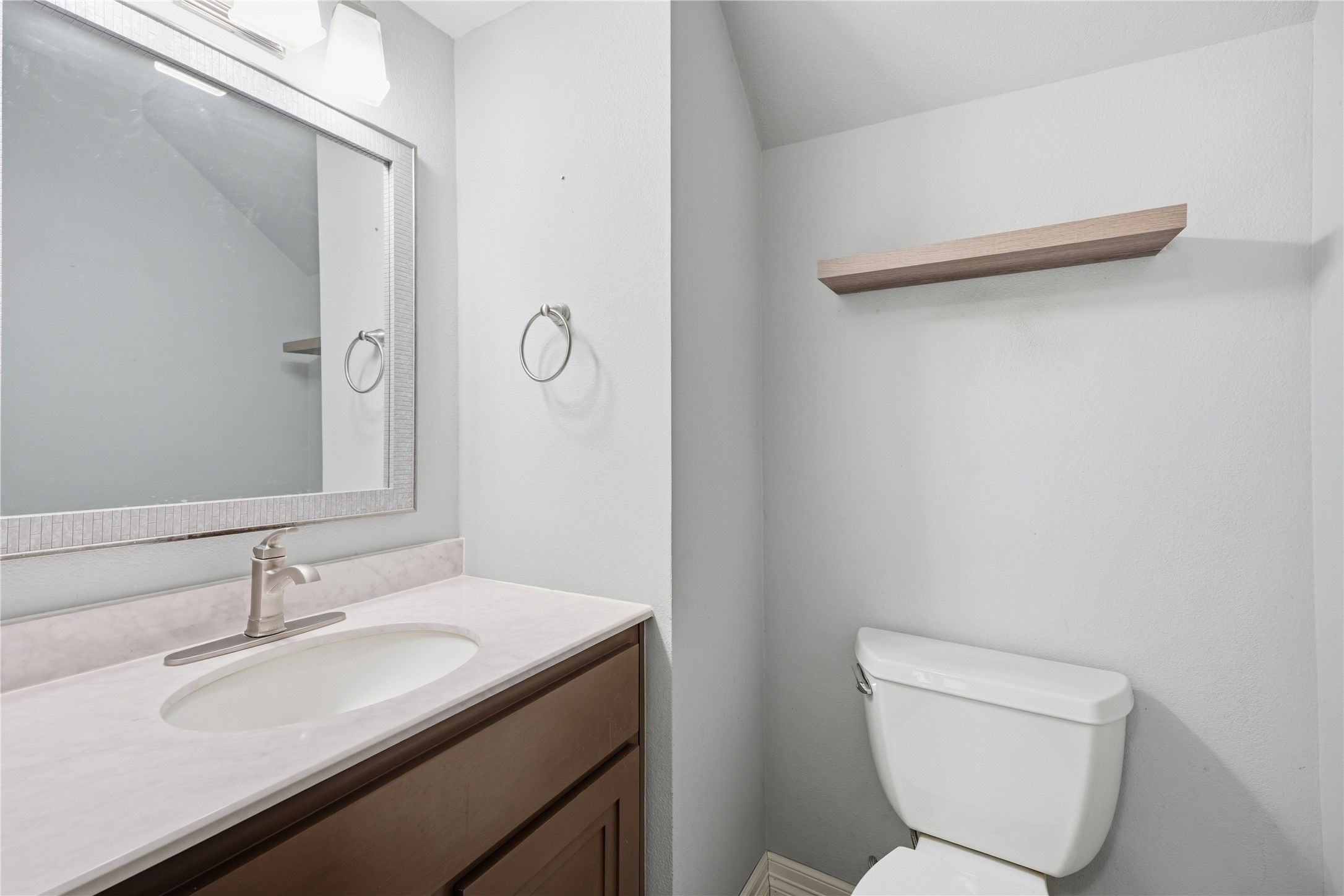 13612 Washington Street, Santa Fe, TX 77510