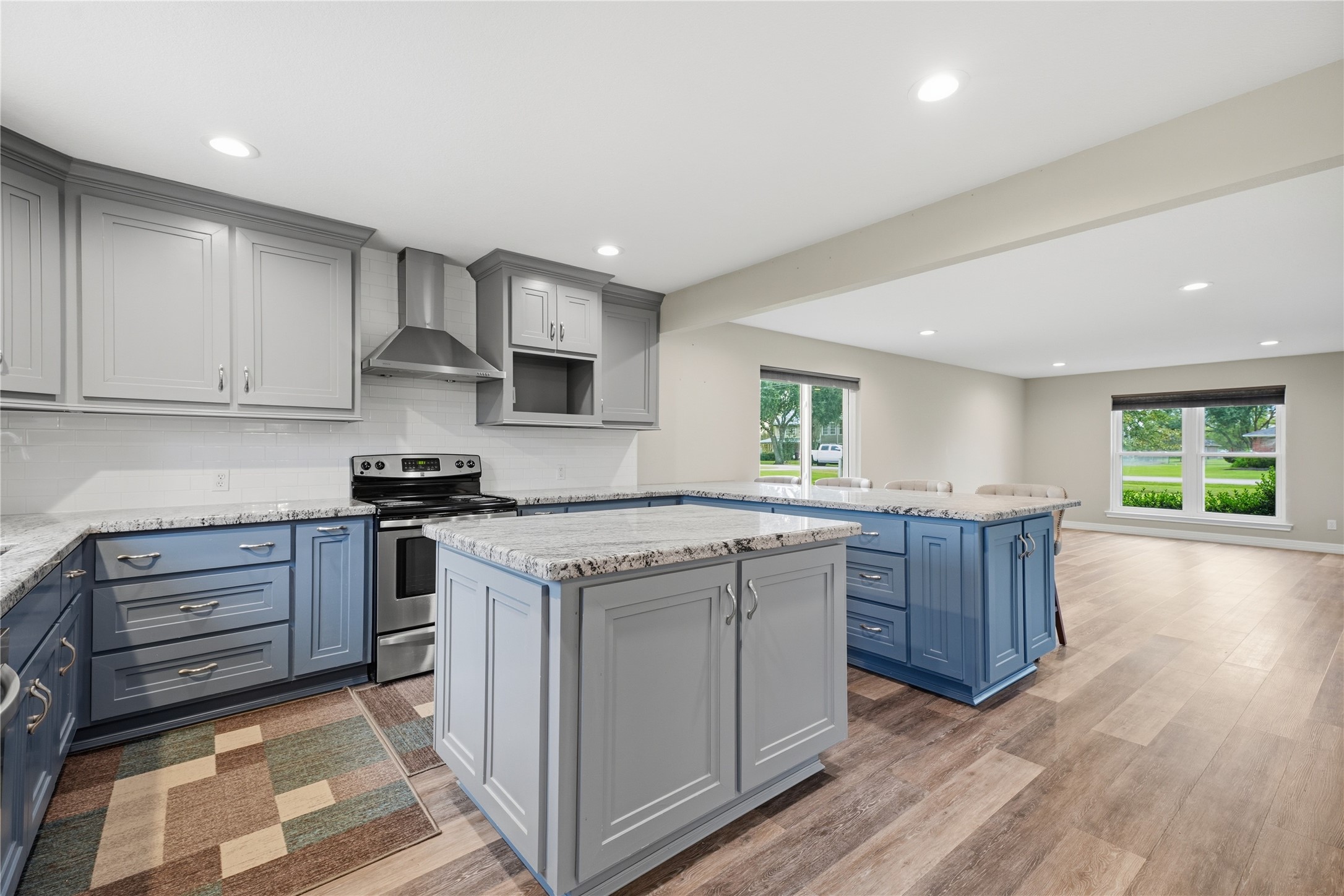 13612 Washington Street, Santa Fe, TX 77510
