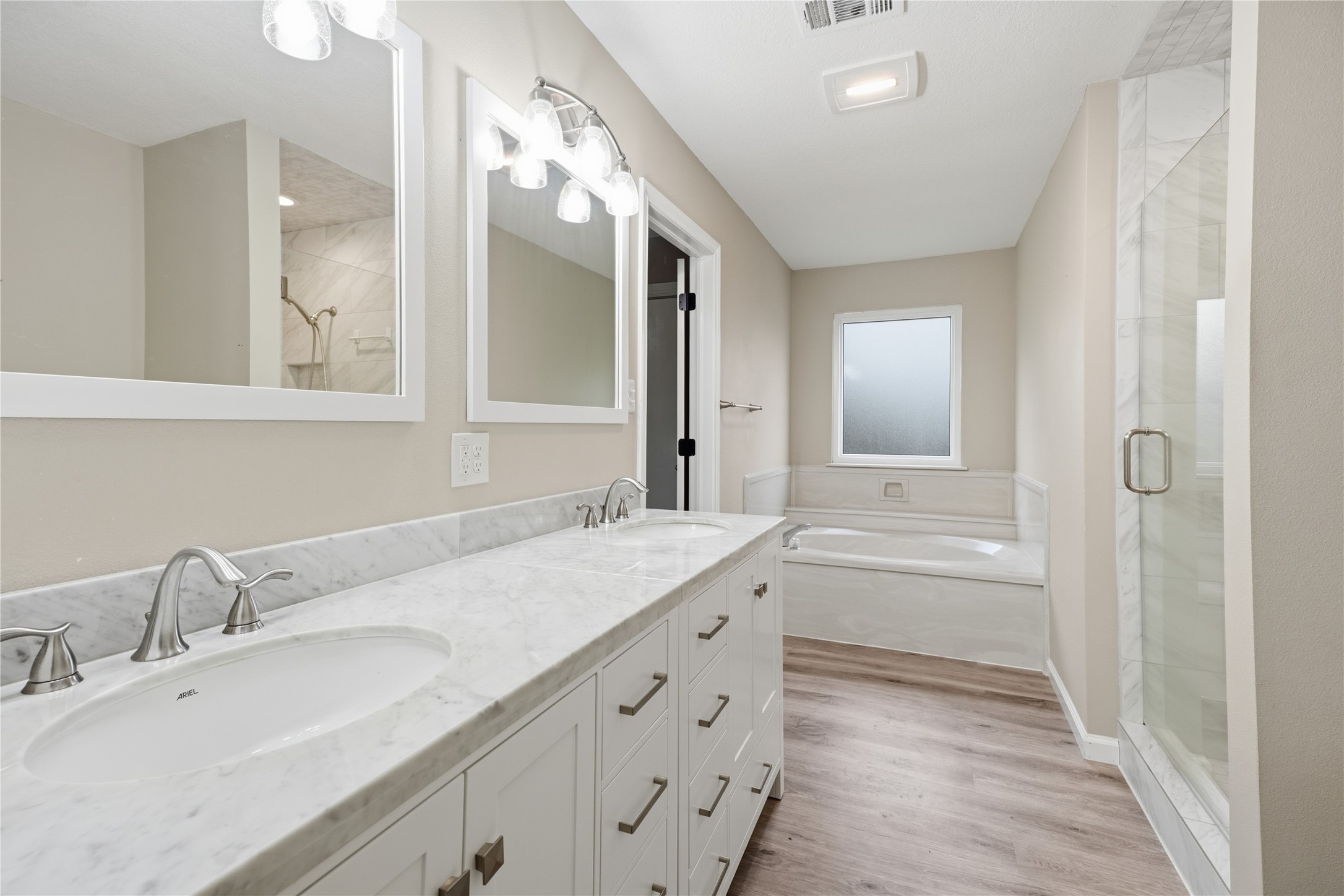 13612 Washington Street, Santa Fe, TX 77510