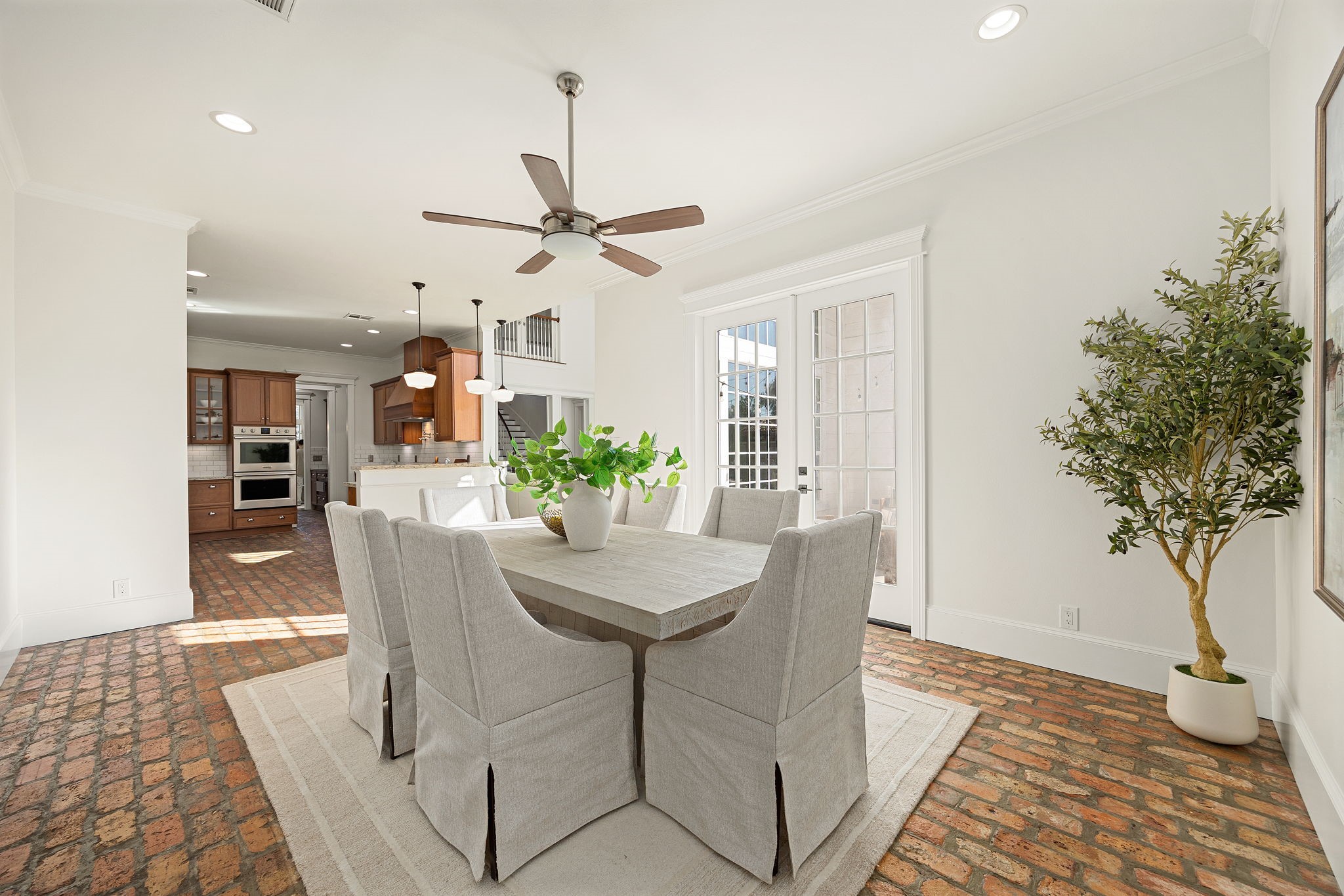 Breakfast Room
